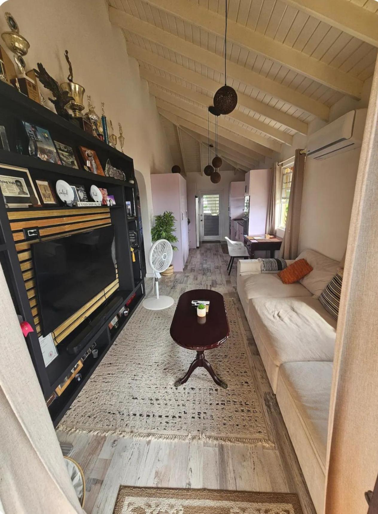 Harvey'S Mizpahcot Oasis - Cruise Port, Us Embassy And Vacation Apartment Bridgetown Bagian luar foto