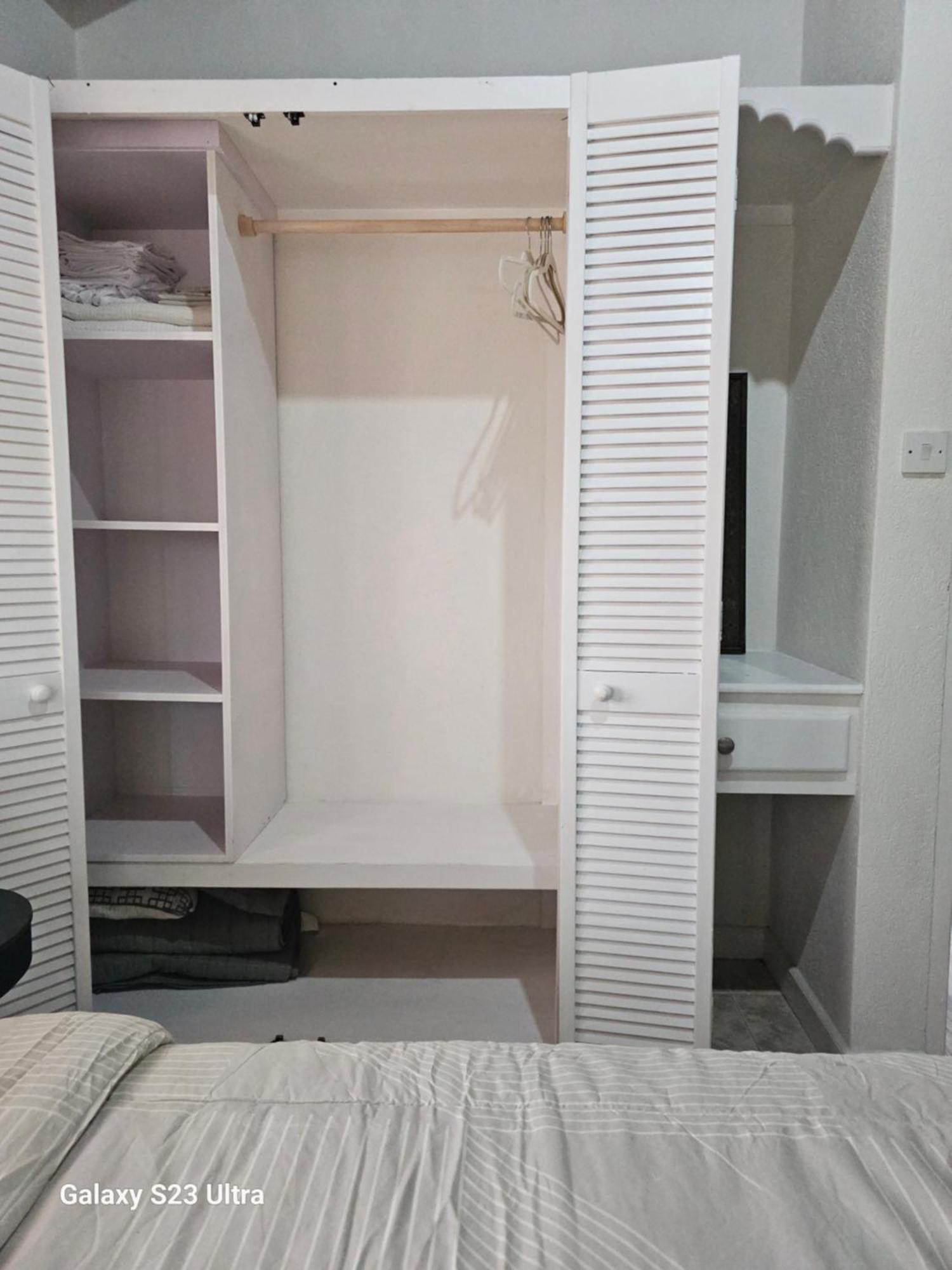 Harvey'S Mizpahcot Oasis - Cruise Port, Us Embassy And Vacation Apartment Bridgetown Bagian luar foto